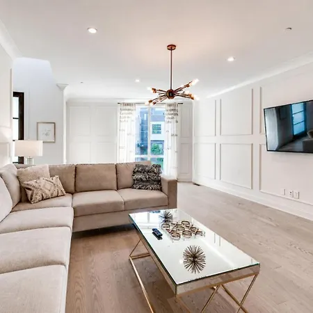 4br Oasis With Rooftop Skyline Views * Nashville