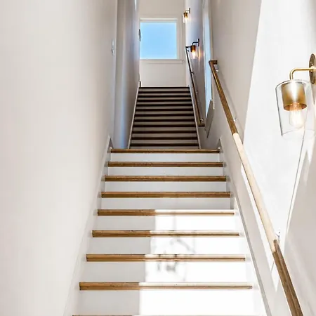 4br Oasis With Rooftop Skyline Views Nashville
