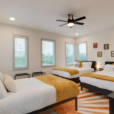 Spacious 2br Retreat, Near The Gulch Apartment