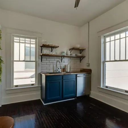 Historic Music Loft Sleeps 8, Near Broadway *