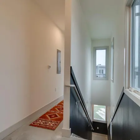Apartment Spacious 2br Retreat, Near The Gulch