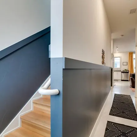 Spacious 2br Retreat, Near The Gulch * Nashville