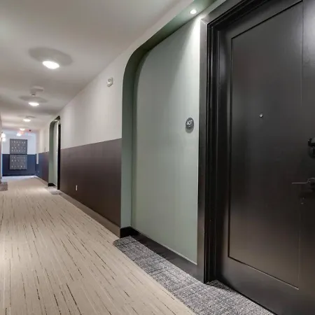 Apartment Floor Neo Suite, Walk To Broadway & Views *