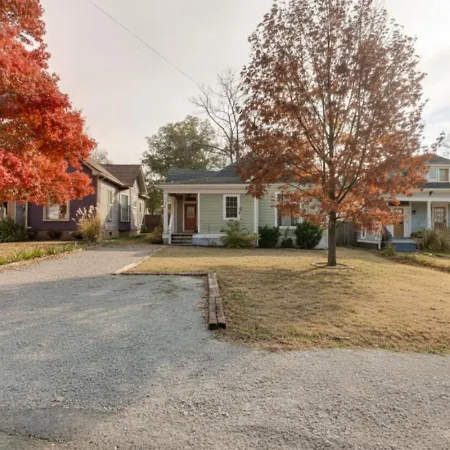Holiday home East Nash 3br Fenced Yard , Deck , Parking , Pets Nashville