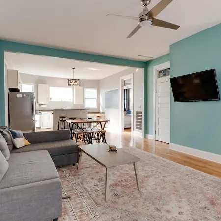 East Nash 3br Fenced Yard , Deck , Parking , Pets *