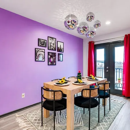 Apartment Chic Retreat, River Views And Vip Vibes *