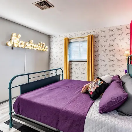 Chic Retreat, River Views And Vip Vibes Apartment