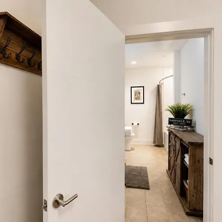Vandy Midtown L Washer Dryer And Free Parking * Nashville