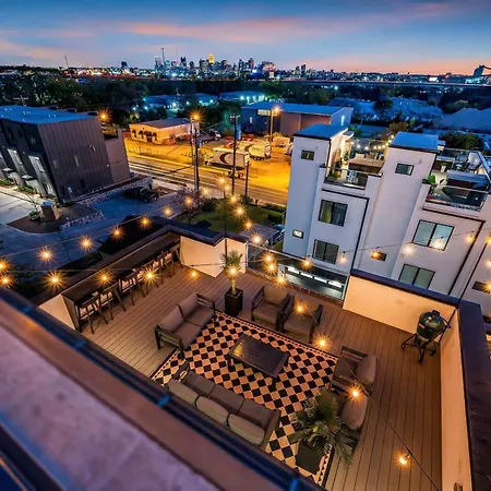 Rooftop Hot Tub Views Pac-man Pool Table * Nashville