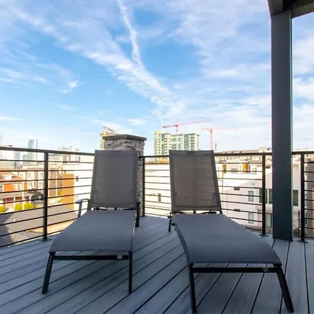 Spacious Gulch Retreat Super Skyline Views Holiday home Nashville