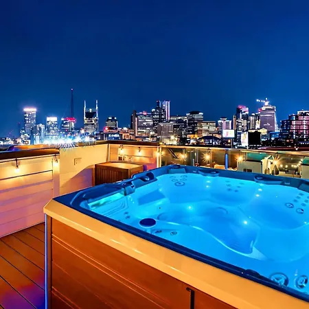 Double Rooftop Decks Hot Tub Karaoke *