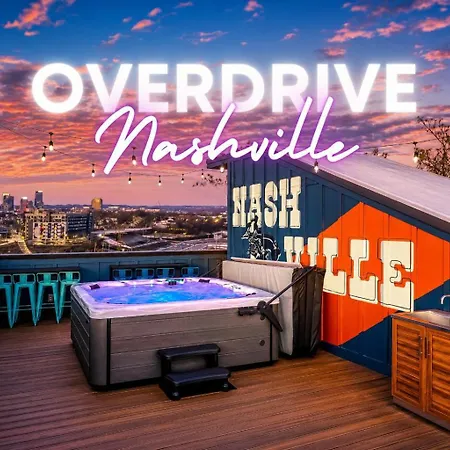 Rooftop Deck Hot Tub & Game In Holiday home *