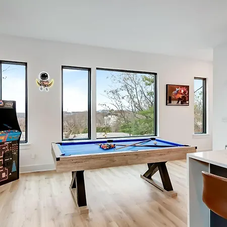 Twin Homes Rooftop Deck Hot Tub Outdoor Kitchen * Nashville
