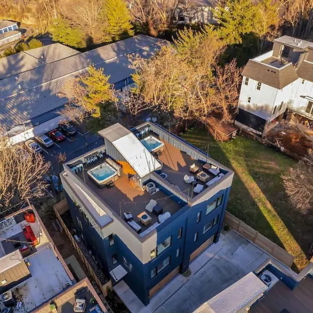 Holiday home Rooftop Deck Hot Tub & Game In Nashville
