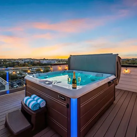 Disco Themed Hot Tub & Rooftop Decks In Nashville