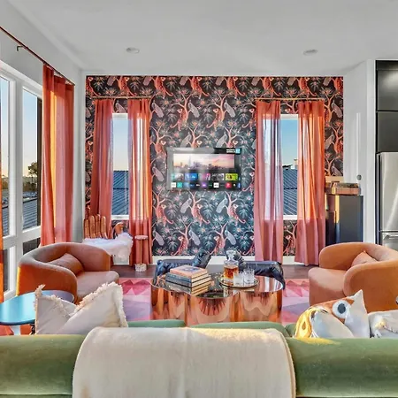 Disco Themed Hot Tub & Rooftop Decks In Holiday home
