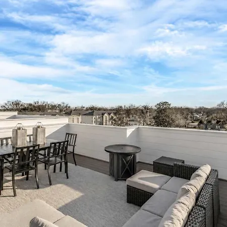 Retreat Sleeps 12 Minutes To Broadway Nashville