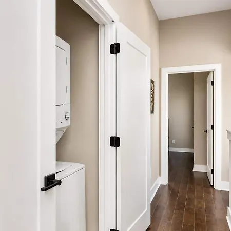 Two Luxury Homes Side-by-side Sleeps 24 *