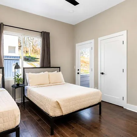Two Luxury Homes Side-by-side Sleeps 24