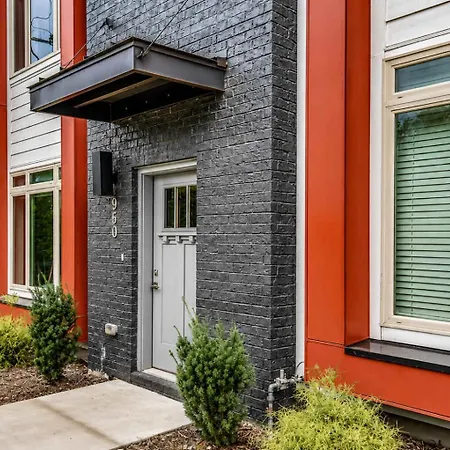 Luxury Rooftop Retreat Sleeps 12 Holiday home Nashville
