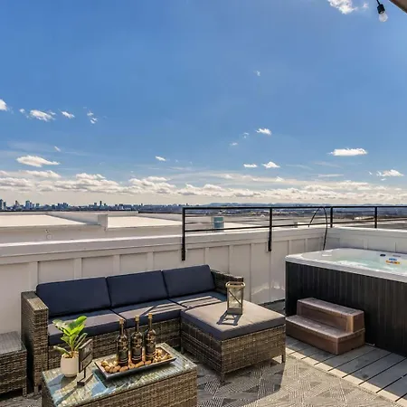 Two Luxury Homes Side-by-side Sleeps 24 *