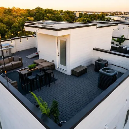 Skyline Serenity Spacious Retreat Nashville