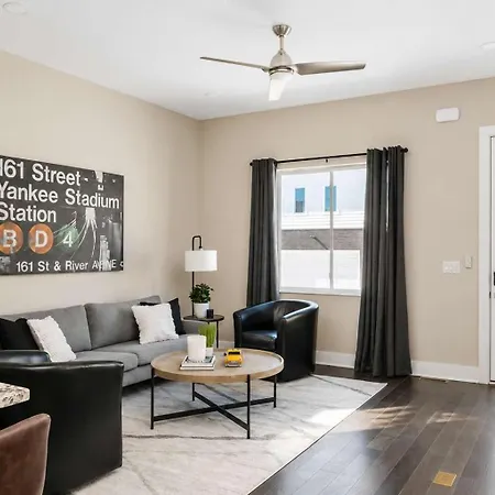 Two Luxury Homes Side-by-side Sleeps 24 *