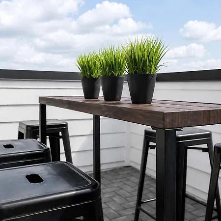 Two Luxe Nash Homes Rooftop Vibes * Nashville