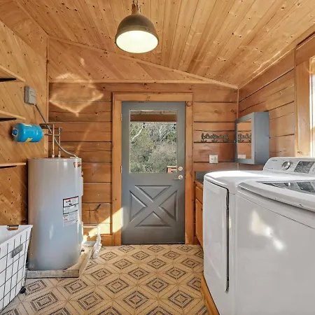 Holiday home Creeks Luxury Retreat 15 Min To Downtown *