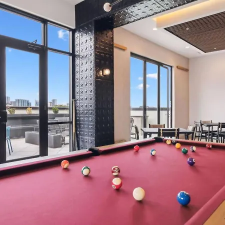 The Smokeshow On Music Row Near Broadway In Downtown Nashville- Pool, Gym, Patio Holiday home
