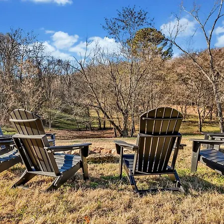 Creeks Luxury Retreat 15 Min To Downtown Holiday home Nashville