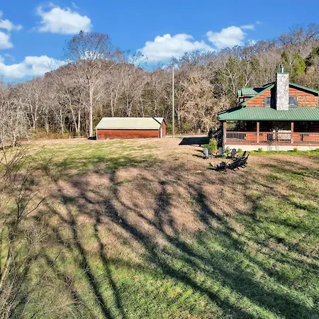 Creeks Luxury Retreat 15 Min To Downtown Holiday home Nashville