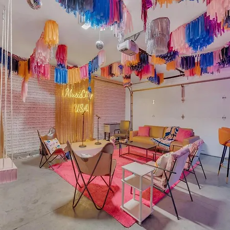 Brand New Views Karaoke Near Downtown Nashville