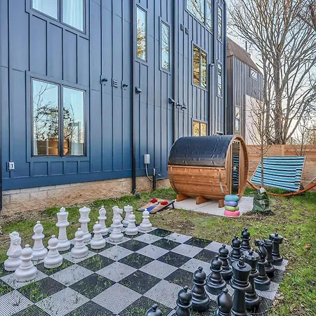 Holiday home 4 Rooftop Decks 4 Hot Tubs Game & Sauna Nashville