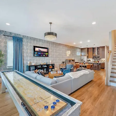 Rooftop Deck & Shuffleboard Bbq Near Downtown Holiday home Nashville
