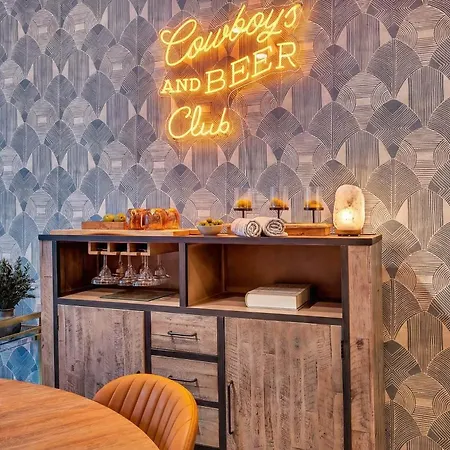 Holiday home Rooftop Deck & Shuffleboard Bbq Near Downtown Nashville