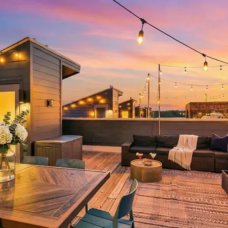 Rooftop Deck 2 Car Garage Near Downtown * Nashville