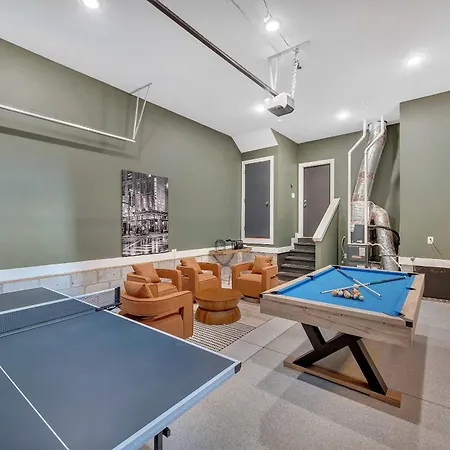 Ultimate Rooftop Double Games Bbq Skyline Views Holiday home Nashville
