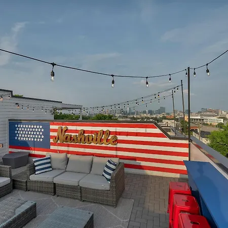 Ultimate Rooftop Double Games Bbq Skyline Views *
