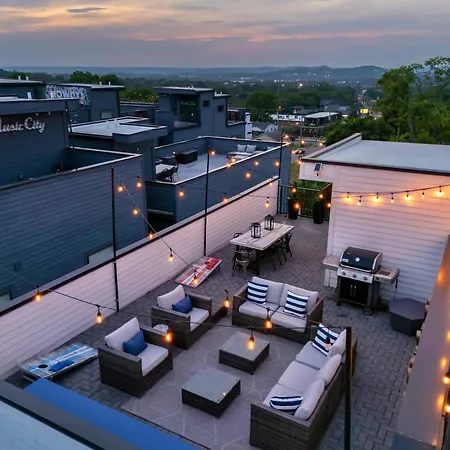 Ultimate Rooftop Double Games Bbq Skyline Views Holiday home Nashville