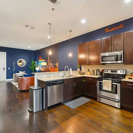Holiday home Fabulous Nashvegas Loft Retreat Near Vandy Off West End Mins To Broadway *
