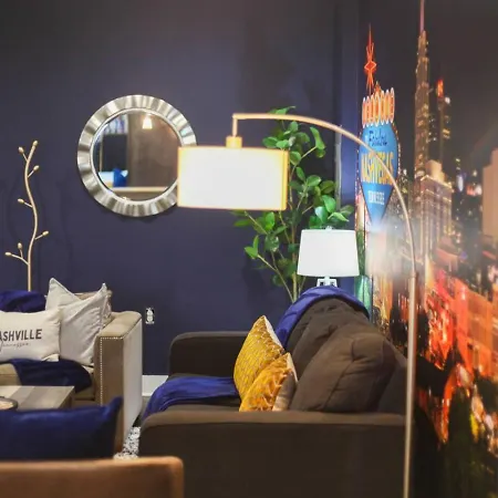 Fabulous Nashvegas Loft Retreat Near Vandy Off West End Mins To Broadway Holiday home Nashville