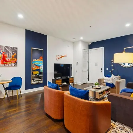Fabulous Nashvegas Loft Retreat Near Vandy Off West End Mins To Broadway *