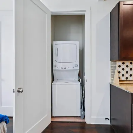 Fabulous Nashvegas Loft Retreat Near Vandy Off West End Mins To Broadway *