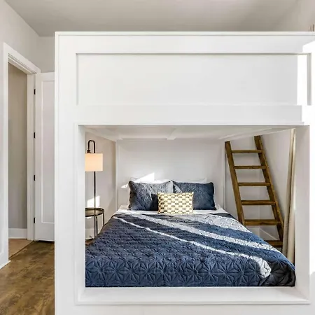 2 Premier Homes Sleeps 24 Rooftops Holiday home