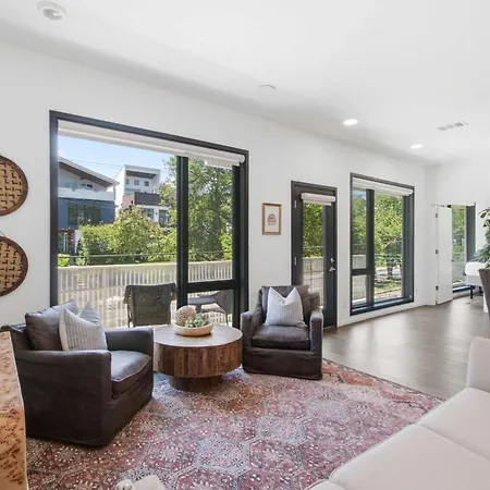 Illume 206 Holiday home