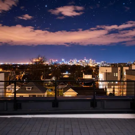 Holiday home Escape With Skyline Deck And Hot Tub Nashville