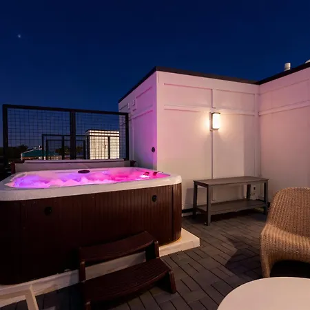 Holiday home Luxe 4br Retreat With Hot Tub & Skyline Deck Nashville