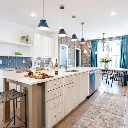 Luxe 4br Retreat With Hot Tub & Skyline Deck Holiday home Nashville