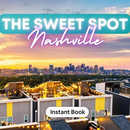 Rooftop Views Ping Pong Lounge Holiday home Nashville